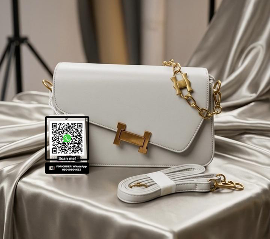 Hera Signature Envelope Crossbody Bag